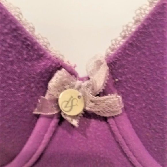 Purple / Raspberry Victoria's secret Body by Victoria lined demi bra - Picture 2 of 4